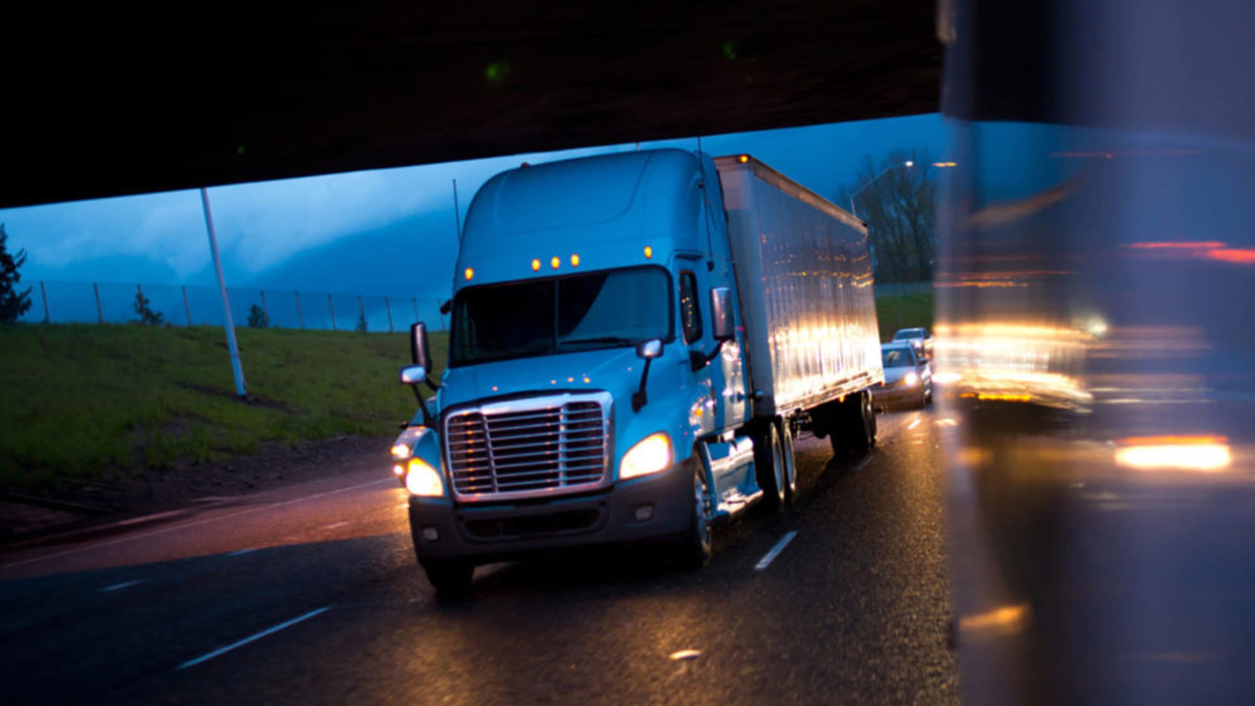 Tips for Trucking at Night